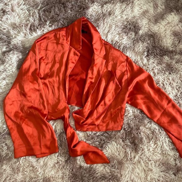 Red silk blouse - Picture 2 of 5